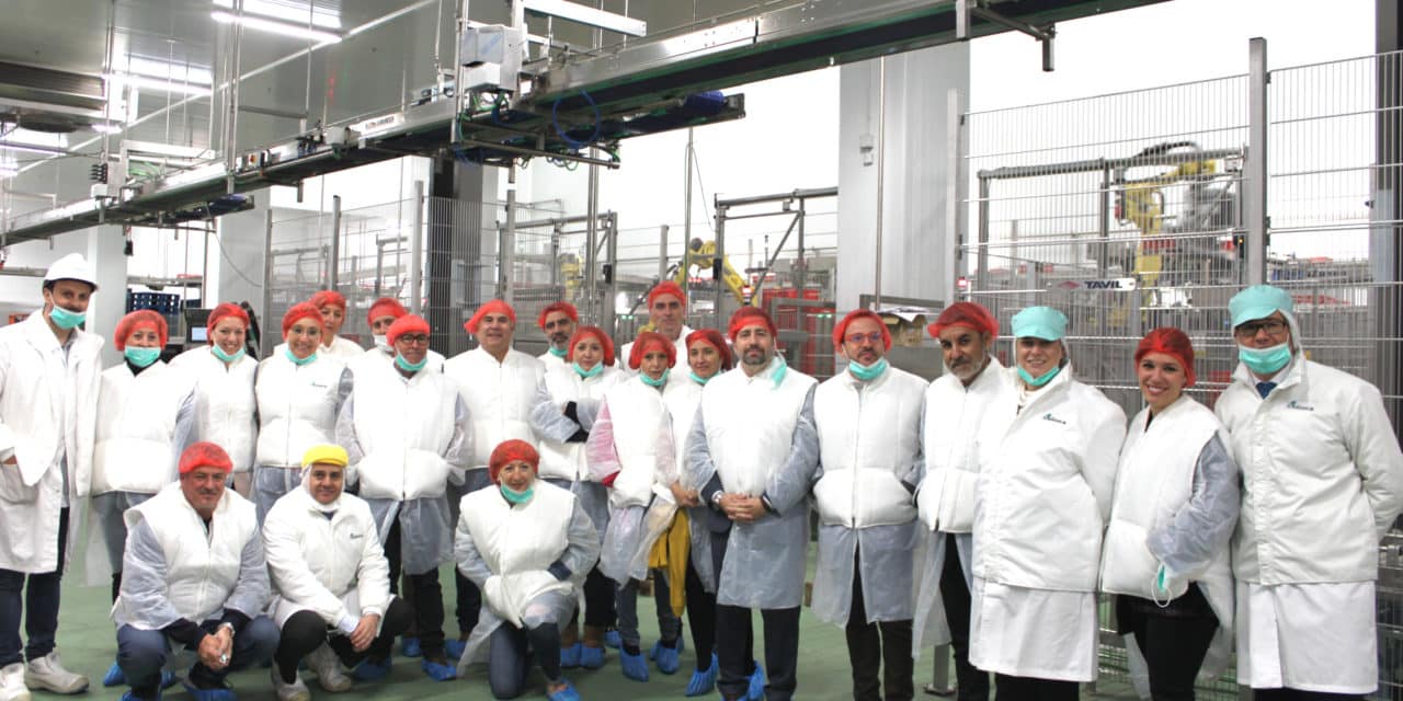 Representantes del Ayuntamiento de Rivas, de los sindicatos y de ASEARCO visitaron la gran planta de envasado de la empresa SEDIASA Alimentación