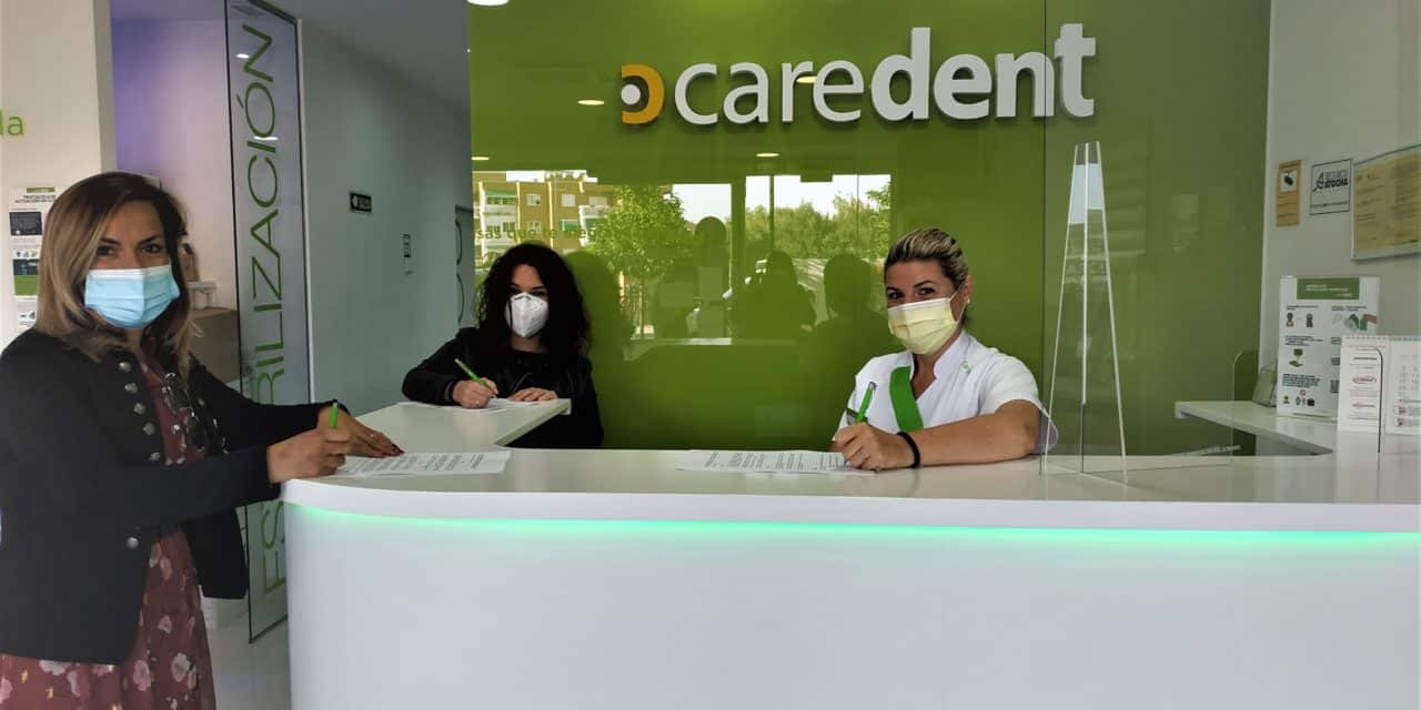 ASEARCO firma un acuerdo de colaboración con la Clínica Caredent para ofrecer a empresas y trabajadores asociados un 20% de descuento en tratamientos dentales