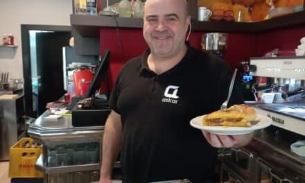 Cafetería Askar gana la II Ruta de la tortilla de Arganda gracias a un ‘bocado con acertijo’