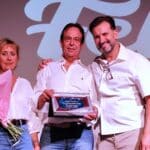 El hostelero Félix Carrilero fue ‘sorprendido por un homenaje’ a su trayectoria mientras ensayaba el pregón de las próximas Fiestas Patronales de Arganda