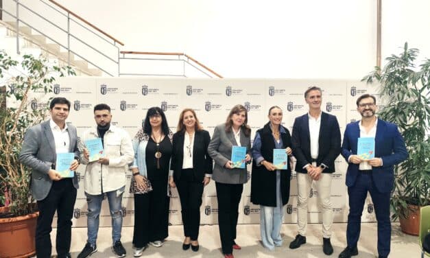 Empresarios de Arganda asisten a la presentación de un libro que reivindica un liderazgo humanista y de servicio