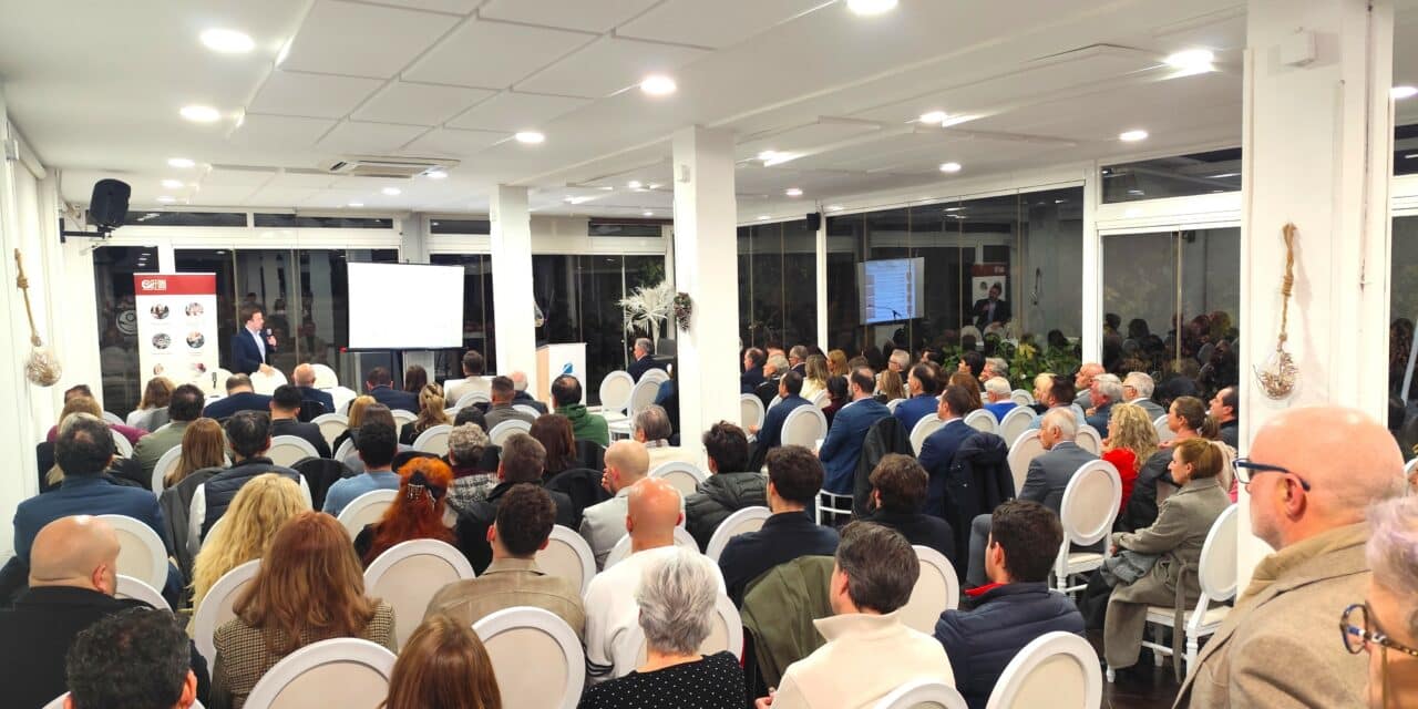 El encuentro empresarial navideño de ASEARCO 2025 reunió a unas doscientas personas para compartir conocimientos, crear sinergias y vivir emociones