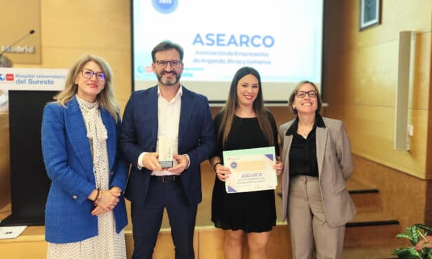 ASEARCO recibe el premio Excelencia en reconocimiento a su compromiso y colaboración con el Hospital del Sureste